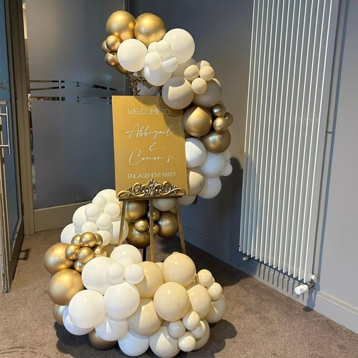 Customizable Canvas with Wooden Stand Welcome Board and Balloon Beige, Light Gold and Sand White Or