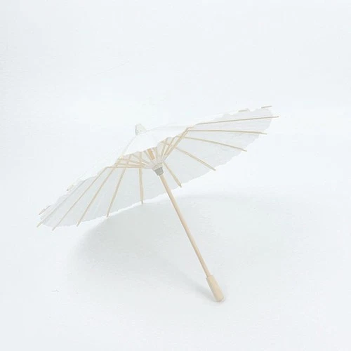 4 White 16″ Paper Umbrellas Decorative Parasol Wedding Favors Party Events