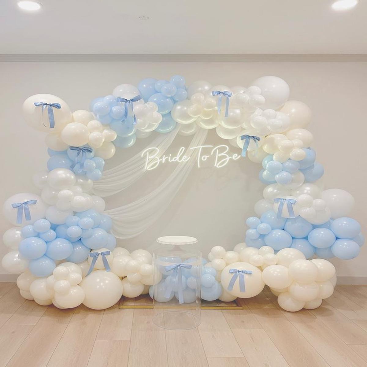 Round Organic Arrangement Garland Balloon Blue and White with LED Acrylic Customize “Bride To Be”,
